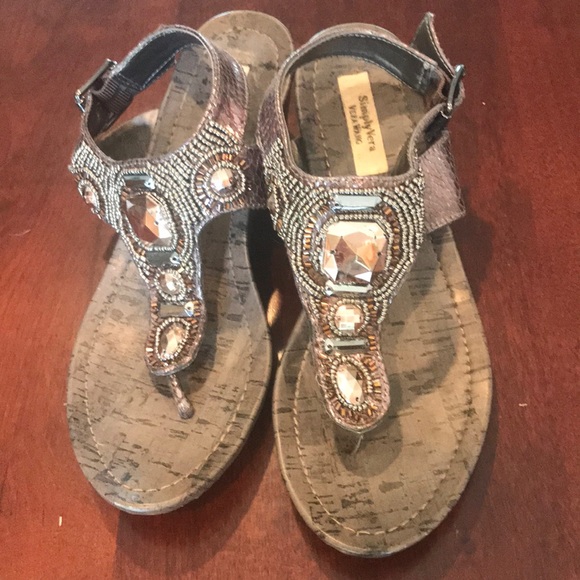 Size 6M brown wedges - Picture 5 of 7